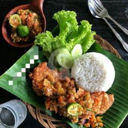 Paket Nasi Ayam Goreng Sereh Sambal Matah