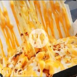 Spicy Cheese Fries