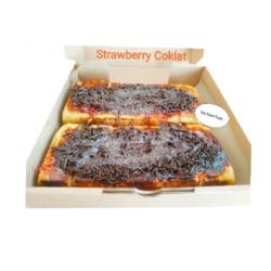 Roti Bakar Coklat Strawberry Campur