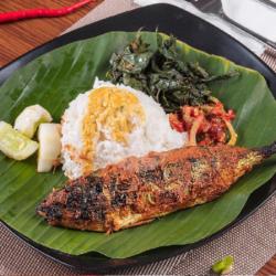 Nasi Ikan Kembung Layang Bakar