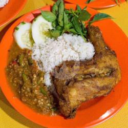 Pecel Ayam Dada   Nasi