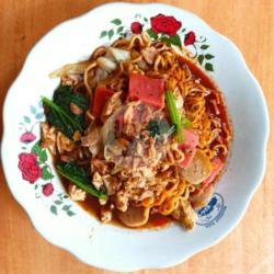 Mie Nyemek Korean Spicy Komplit