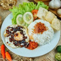 Nasi Telur Hitam Manis   Es Teh