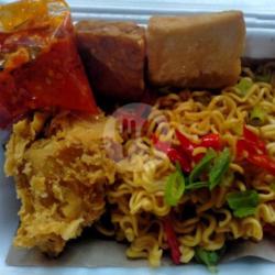 Paket Indomie Ayam Crispy