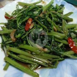 Tumis Kangkung Teri