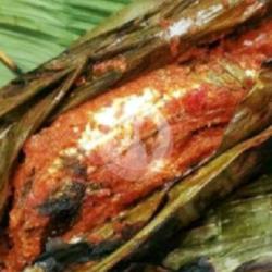 Pepes Ikan Layang