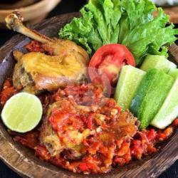 Ayam Penyet Sambal Balacan