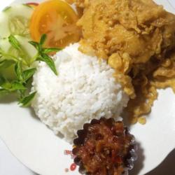 Nasi Paha Ayam Kremes