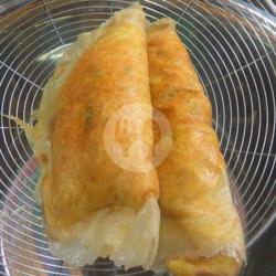 Martabak Lumpia Telor Bawang Iris Sosis