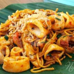 Bakmi Goreng Cumi   Telor   Keju