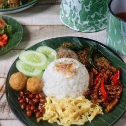 Nasi Uduk   Perkedel Kentang Simugen