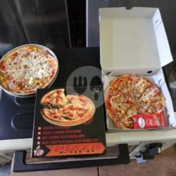 Chicken Supreme Pizza