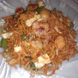 Mie Goreng Mercon/pedas Spesial Toping Ceker,sosis,bakso,cikuwa