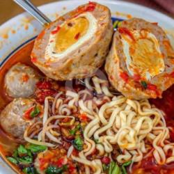 Bakso Telur Kuah Merah