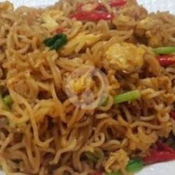 Menu Baru!!! Indomie Goreng Jurig, Pedas