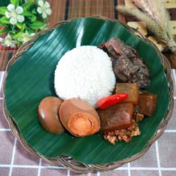 Nasi Gudeg Krecek Telur Bebek Pedas