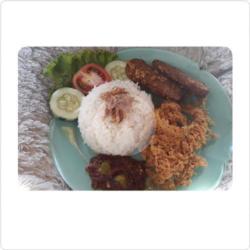 Nasi Tempe Kremes   Lalapan   Es / Hot Teh