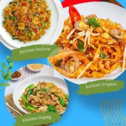 Kwitiaw Goreng Bakso