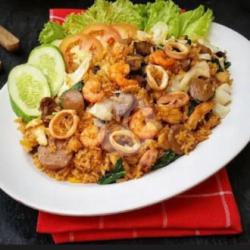 Nasi Goreng Seafood (telor,bakso Ikan,udang,cumi)