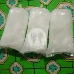 3 Kelapa Muda Isi Tipis, (bungkus)