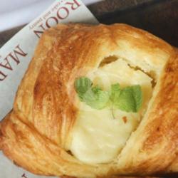 Danish Cheese Croissant