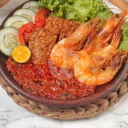 Nasi Lalapan Udang Goreng