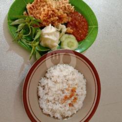 Tempe Tahu Kremes