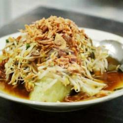 Mie Lontong Balap