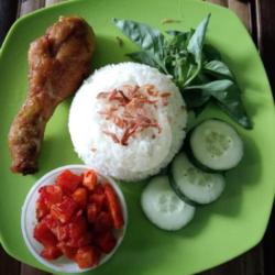 Nasi Sambal Kentang Paha Lalapan