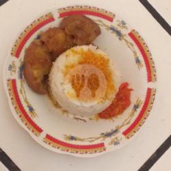 Nasi Krengsengan Usus Sapi