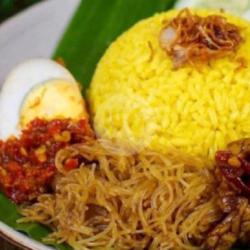 Nasi Kuning Bihun Telur