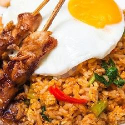 Nasi Goreng Sate