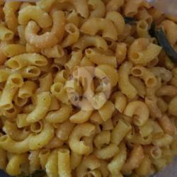 Makaroni Asin Daun Jeruk