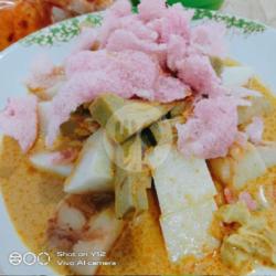 Ketupat / Lontong Sayur Padang