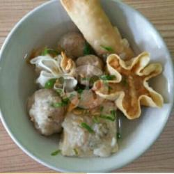 Seporsi Bakso Bakwan Malang