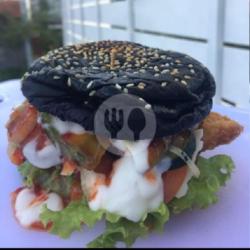 Black Cheese Burger