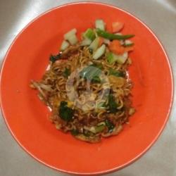 Mie Goreng Pete Atiampela