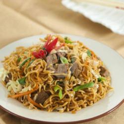 Mie Goreng Sapi Rendang Pedas/sedangs