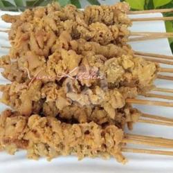 Sate Kulit Goreng Kremes