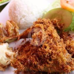 Ayam Goreng Kelapa