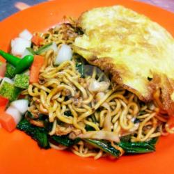 Mie Goreng Ayam Suwir   Telor Dadar