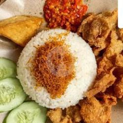 Nasi Uduk Kulit Komplit