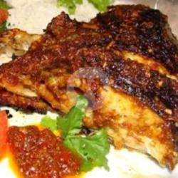 Nila Bakar  Nasi  Lalap Sambel