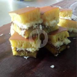 Martabak Original Campur (keju, Coklt, Kcang, Ss )