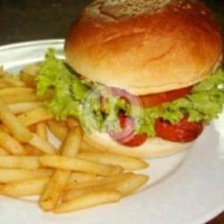 Chicken Burger   Kentang Goreng