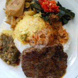 Nasi Rendang Hati Sapi