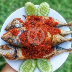 Balado Ikan Layang