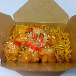 Indomie Goreng Jumbo With Black Pepper Chicken