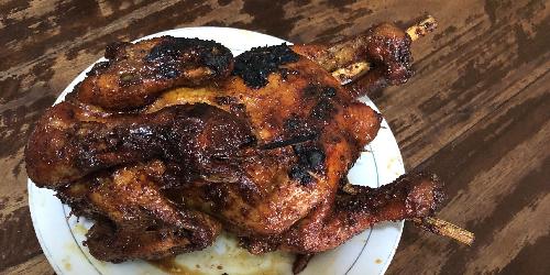 Ayam Bakar Ayem Tentrem Mbak Gigin, Kartasura