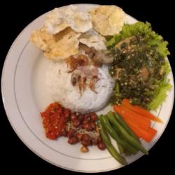 Nasi Ayam Pop Sambal Cabe Hijau Pedas